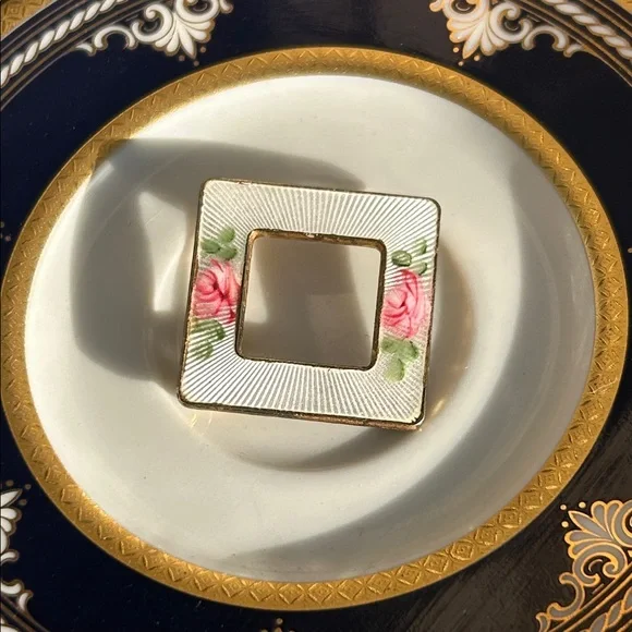 Vintage Guilloché Enamel Rose Square Brooch Pin - Picture 2 of 5